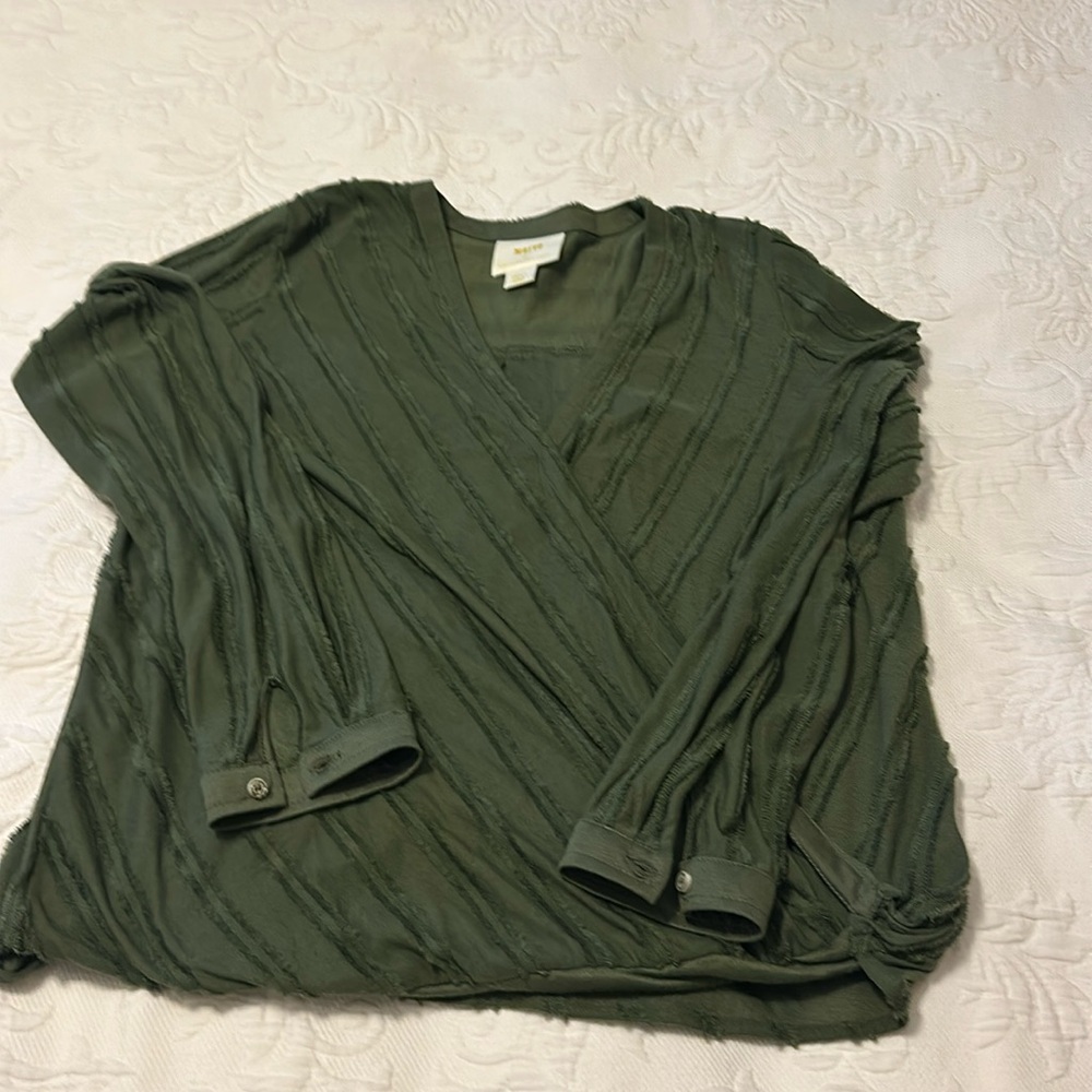 Women’s size small Maeve (Anthropologie) blouse